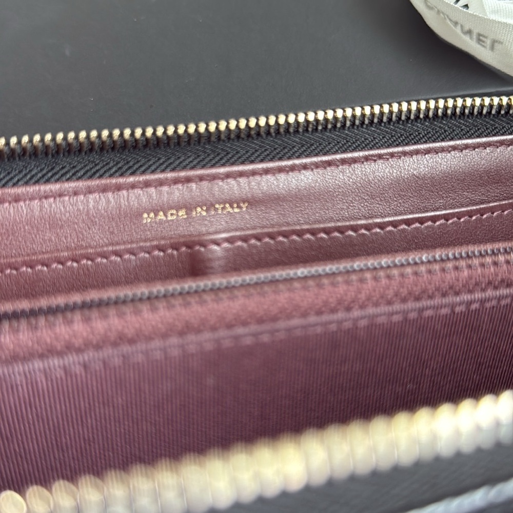 Chanel Black Quilted Leather Wallet - Picture 7 of 17